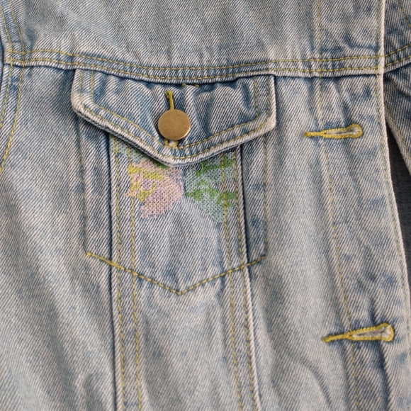 Embroidered Anthro Light Wash Jean Jacket Size S - Picture 5 of 5